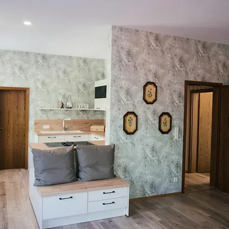 Apartment Alte Schule Spittelstein Eg Rodental
